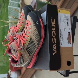 Vasque grand traverse hiking shoes 6,6.5